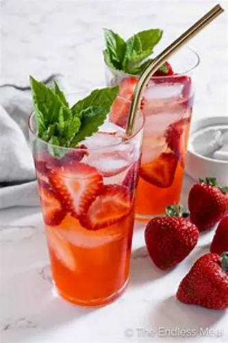 STRAWBERRY MOJITO